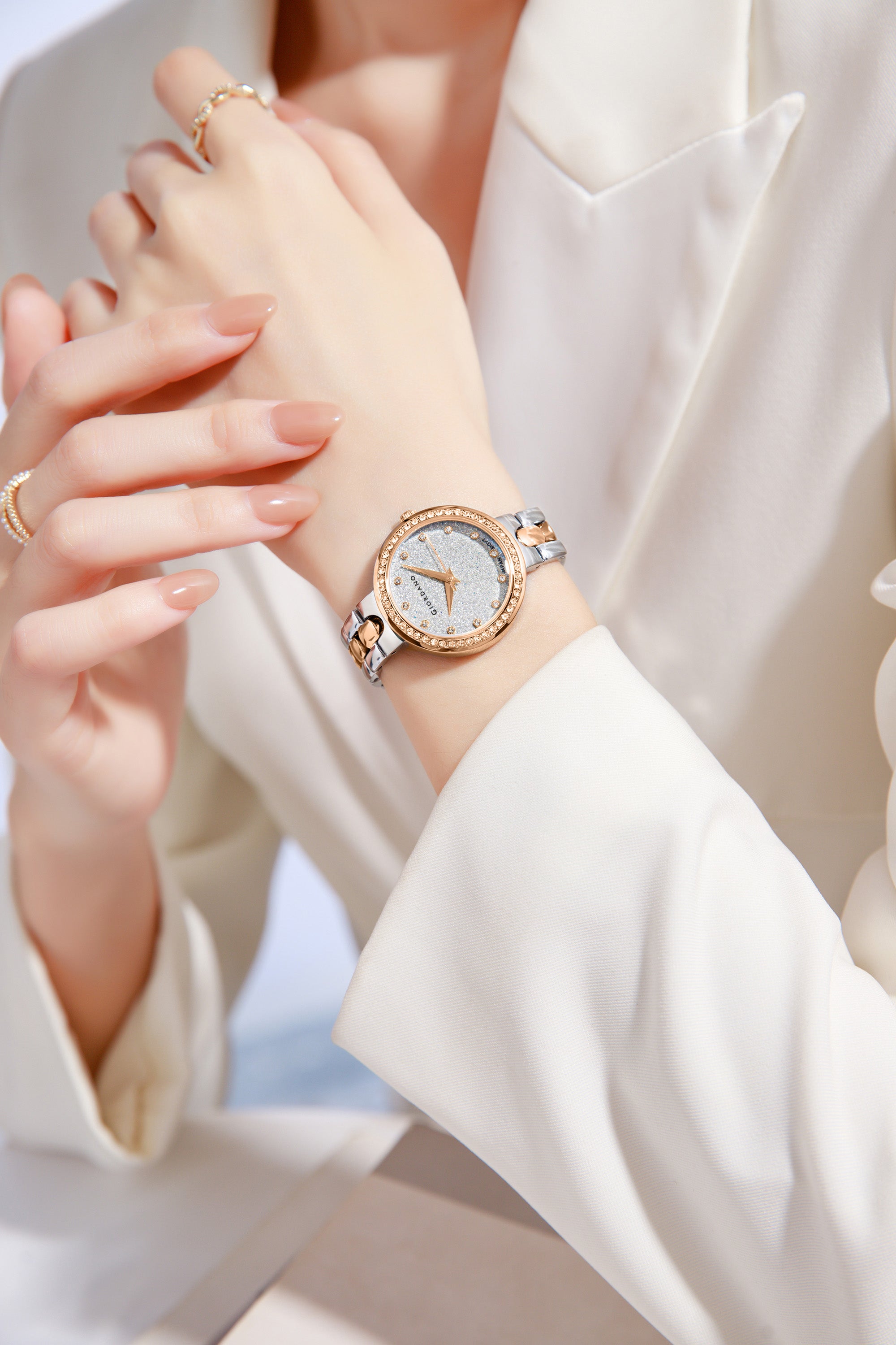 Giordano Silver Shimmer Collection Analog Watch for Women with Diamond Studded Case, Shimmer Dial and Stylish Stainless Steel Strap A2068-66